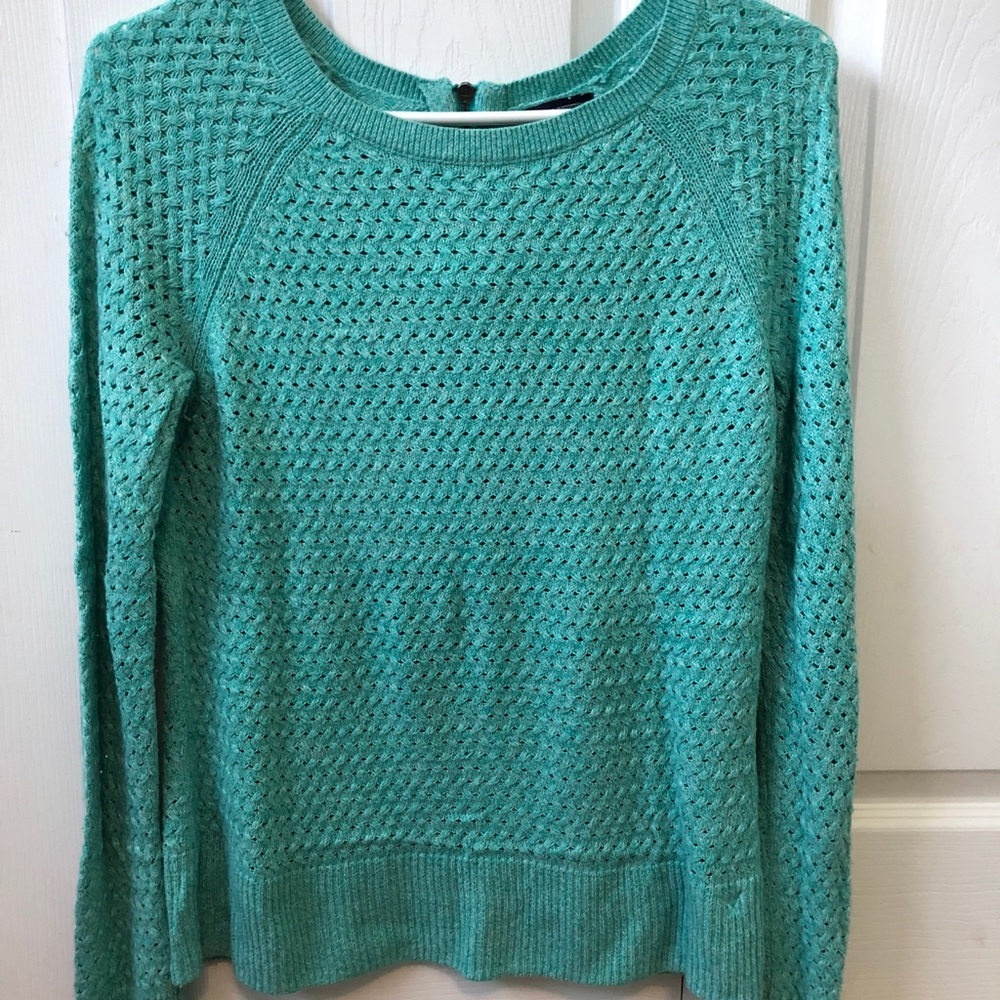 AEO BLUE ZIP UP BACK SWEATER